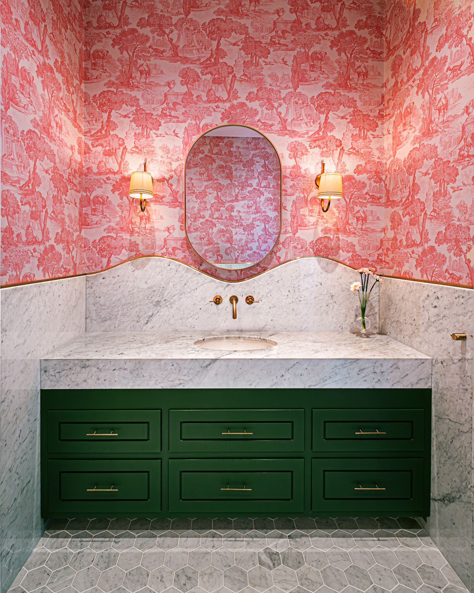 This Beautiful Bahrain Home is Filled with Foliage and Floral Finishings