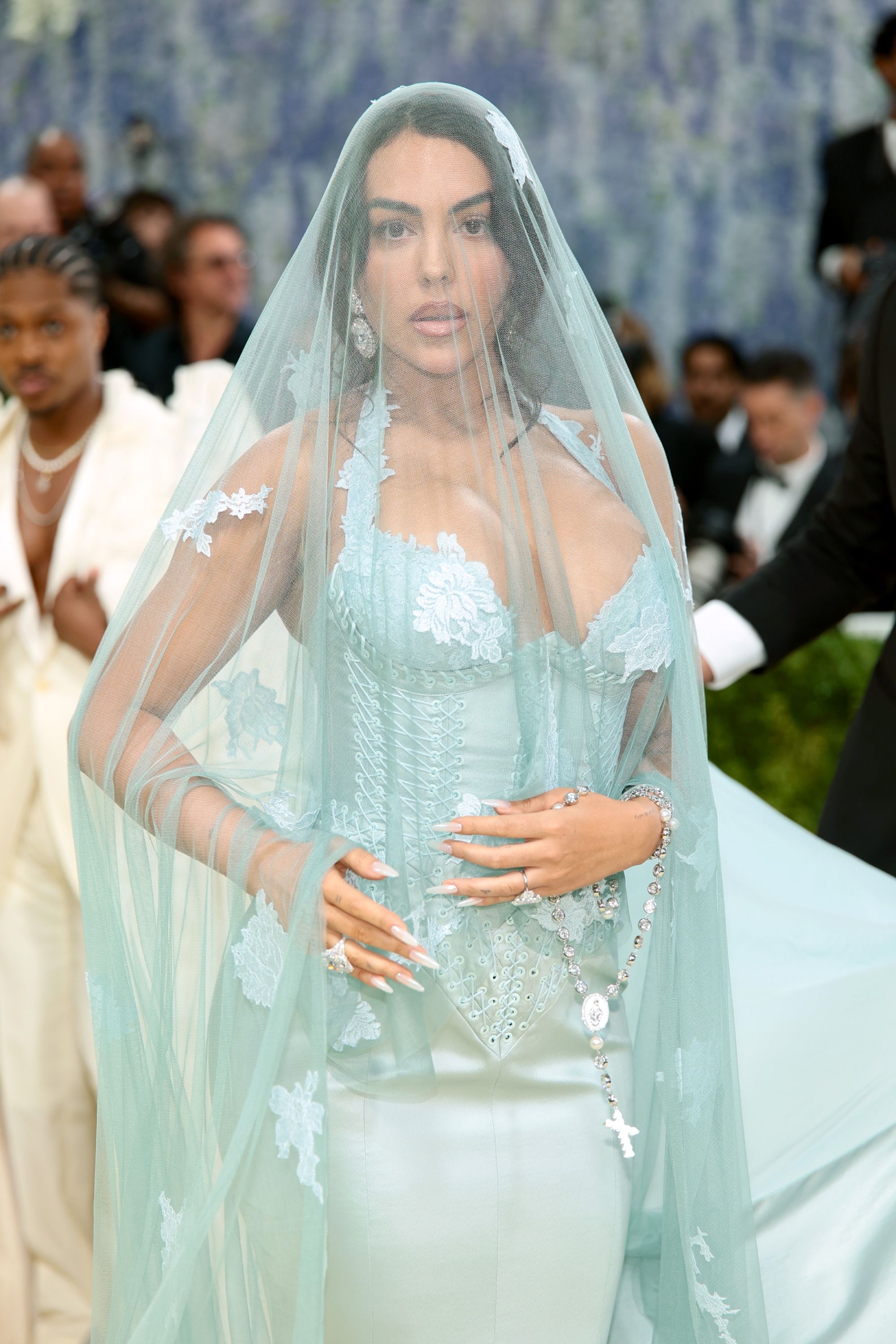 Georgina Rodríguez en la Met Gala 2026 con un vestido de Ludovic de Saint Sernin.