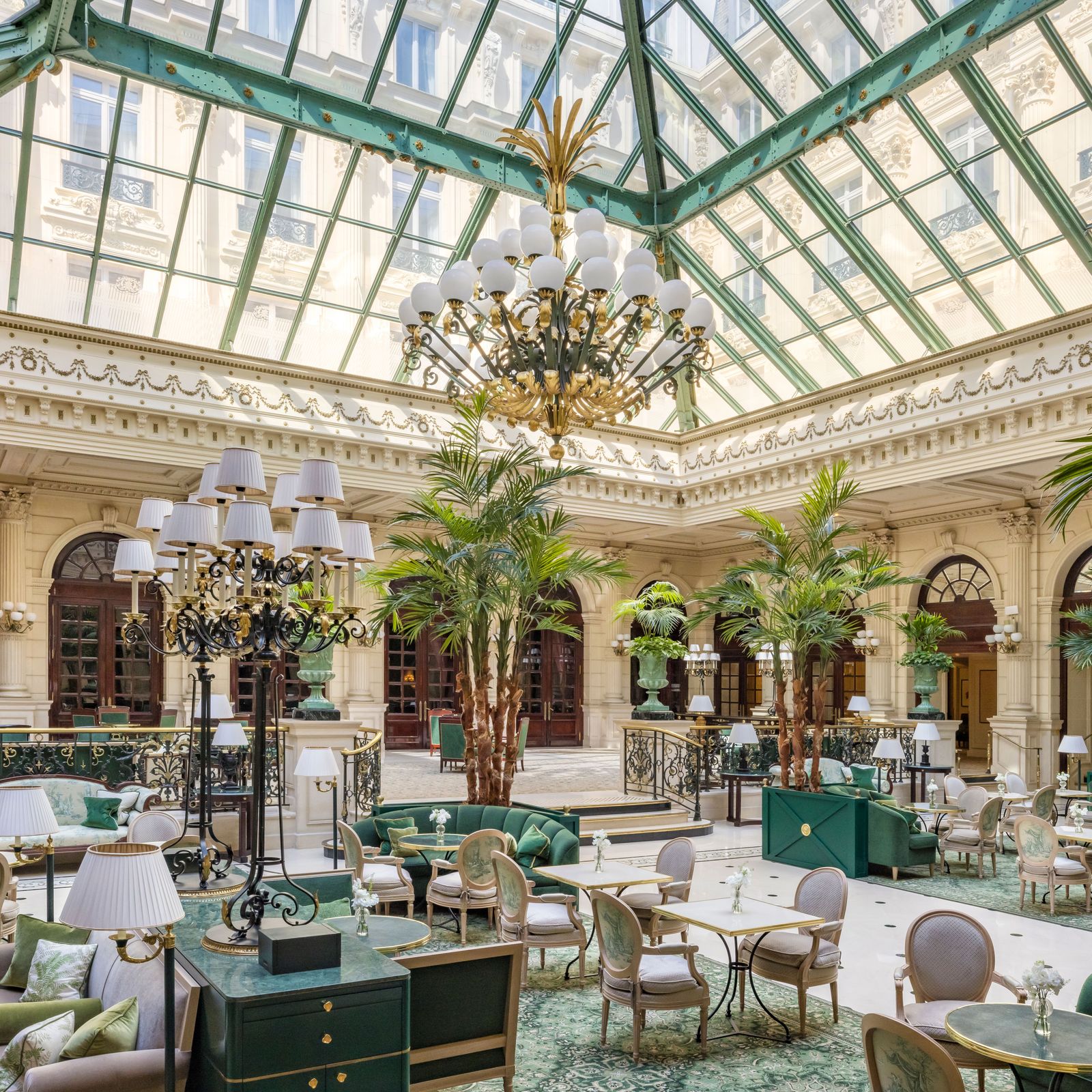 Where To Stay In Paris If You Want To Live The City, Not Just Visit It