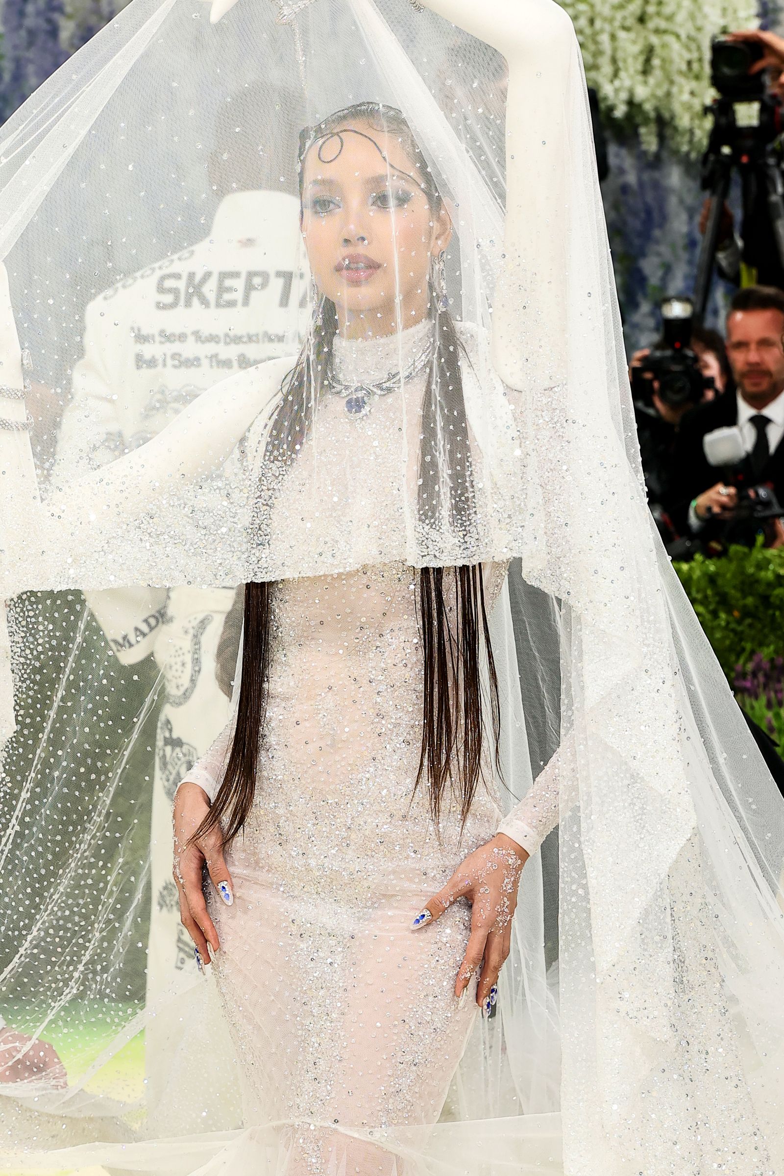 Los mejores diseños de uñas de la MET Gala 2026 Así las llevaron las celebridades