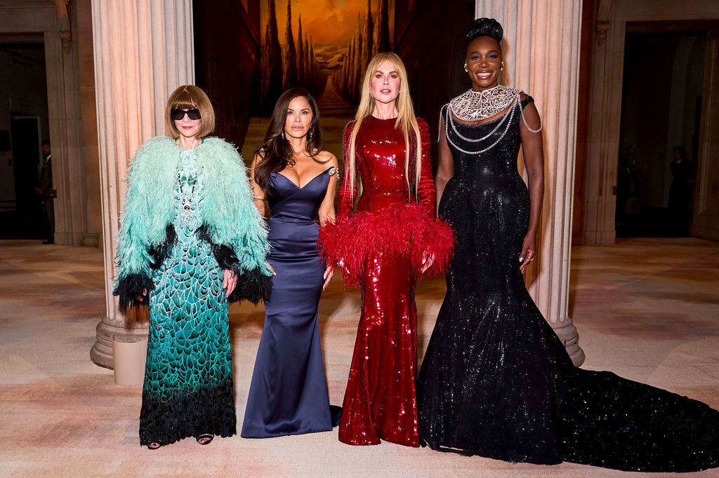 Image may contain Venus Williams Nicole Kidman Laura Snchez Anna Wintour Clothing Dress and Evening Dress