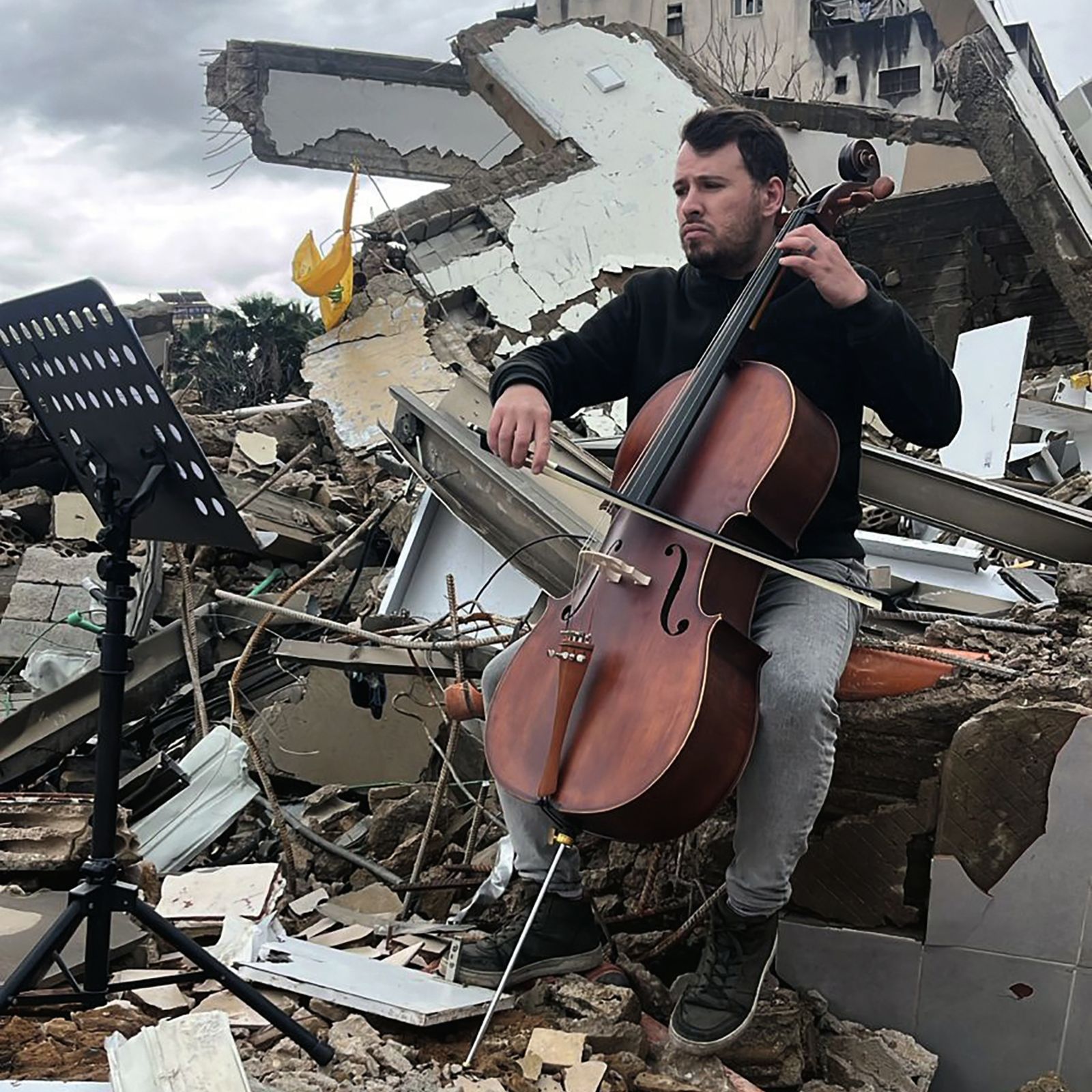 On Beirut’s Rubble, a Cellist Answers War With Music