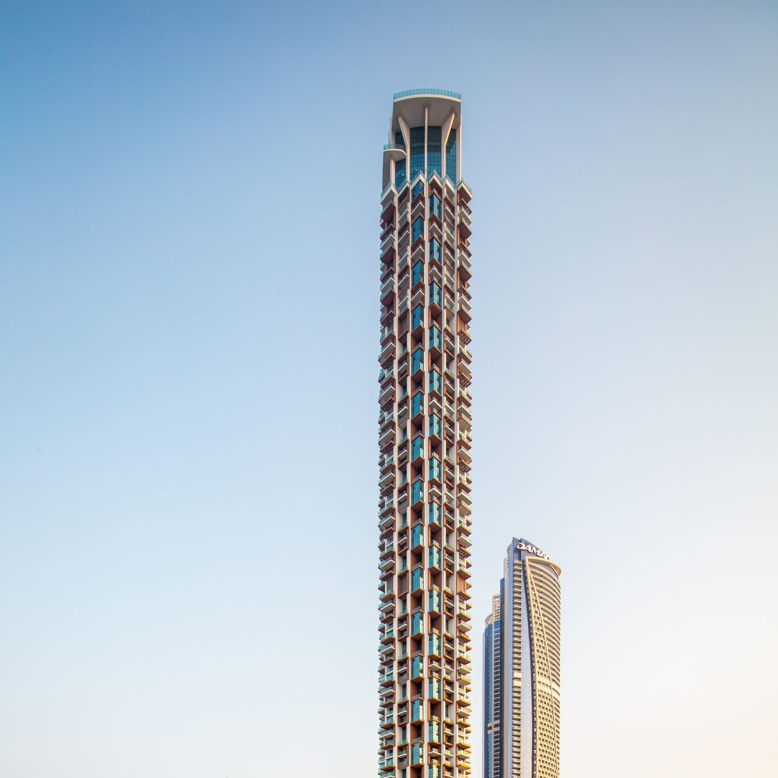 Above the Clouds: The Rise of Sky-High Sanctuaries in Dubai