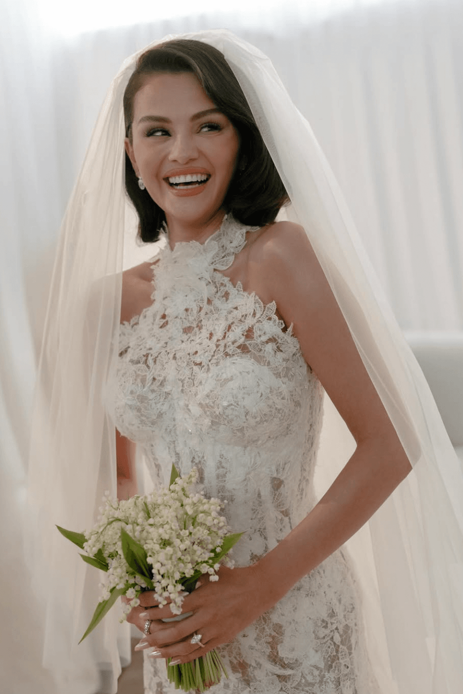 vestidos novia selena gomez